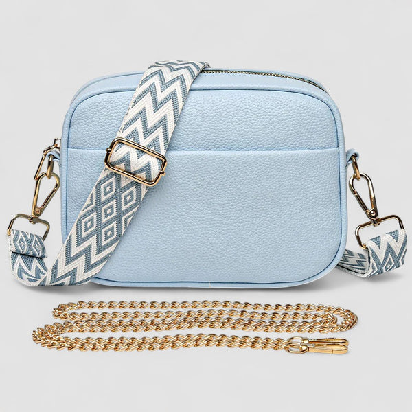 "Geantă din Piele VeraSol" can be rewritten as "Geantă din Piele Naturală VeraSol".